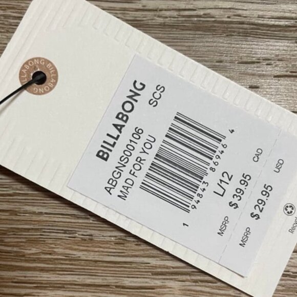 Billabong Shorts - Picture 3 of 3